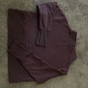 Women’s maroon Nike crop sweatshirt size M